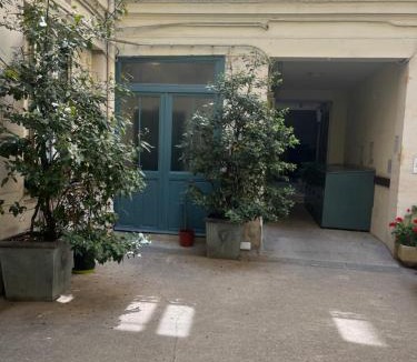 La Celle-sous-Gouzon Apartment | Ecrin Des rosiers