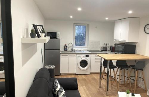 Cote Ouest Ormeaux Apartment | Elégant Duplex - Confort et Sérénité