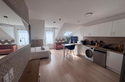Villiers-le-Bel Apartment | El Cubanito Havana - Studio 30m2 - Aéroport CDG & Paris