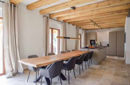 Saint-Medard-d'Excideuil House | Elegant 10-Guest Villa with Pool & Castle Views