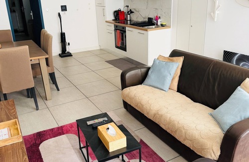 Neuilly-Saint-Front Apartment | Elegant and cosy 2-room apartment - Between history and champagne