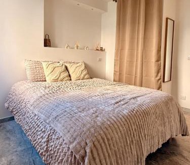 Belleville Apartment | Elegant & Spacious Apartment - Paris 20