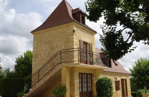 Saint-Crepin-et-Carlucet Apartment | Enchanting place, quiet apartment in stone house, lots of charm!