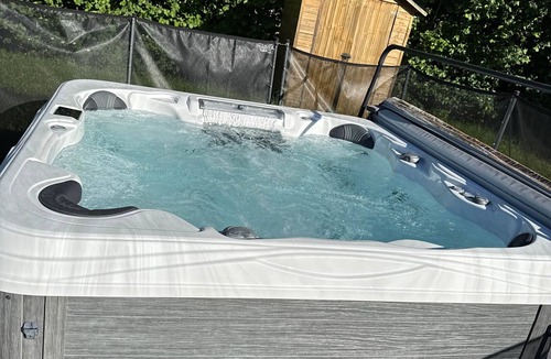 Loray Ski Chalet | Enchanted cabin with pool-spa