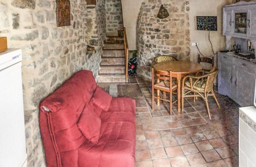 Quezac House | Enjoy your holiday in a cosy holiday home in an attractive location.