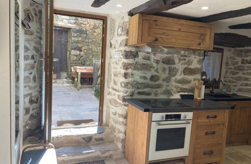 Beaumont House | Entre Eaux et Roches - 5-person gite in character Ardèche house