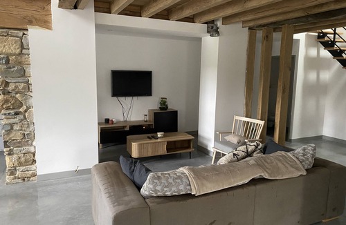 Saint-Pee-sur-Nivelle House | Entre Terre et Mer, Vieille Ferme Renovée