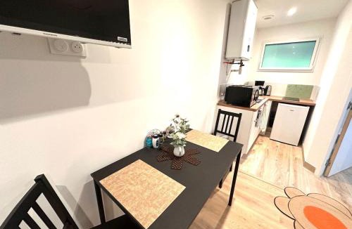 Plouedern Apartment | Envol du Phénix - Studio neuf - Rivage indépendant en rez de jardin