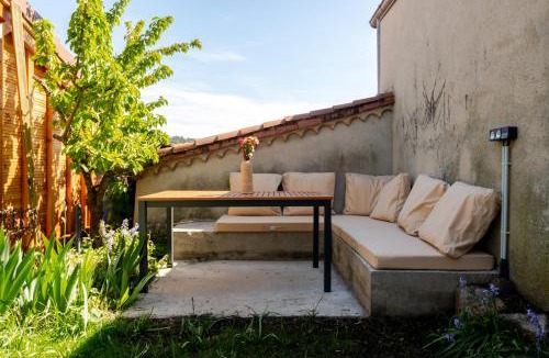 Saint-Victor-sur-Loire Apartment | Escale victorienne suite prestige
