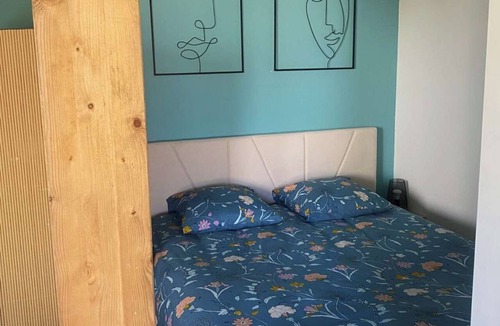 Saint-Clair-de-la-Tour House | ESPACE ATYPIQUE DETENTE BIEN-ETRE