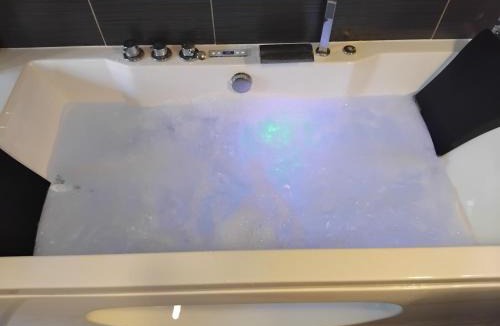 Saint-Clair-de-la-Tour House | Espace Atypique détente, bien-être
