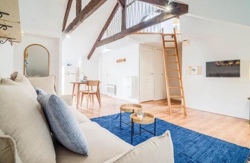 Quimperle Apartment | Esprit Surf en Centre-Ville Studio Mezzanine