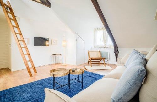 Quimperle Apartment | Esprit Surf en Centre-Ville Studio Mezzanine