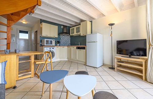 Etel Apartment | Etel - 2-room duplex apart - 45m²- Pool - Sea view