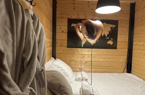 Saint-Laurent-dAndenay House | EX Cabane luxe spa privé détente animaux