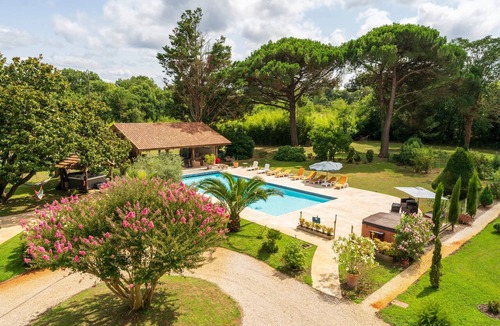 Soustons House | Exceptional 19th-Century Villa with Heated Pool & Private Park – Between Ocean and Lake