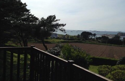 Plougrescant House | Exceptional family home with sea view, sleeps 9/10. Pink granite coast