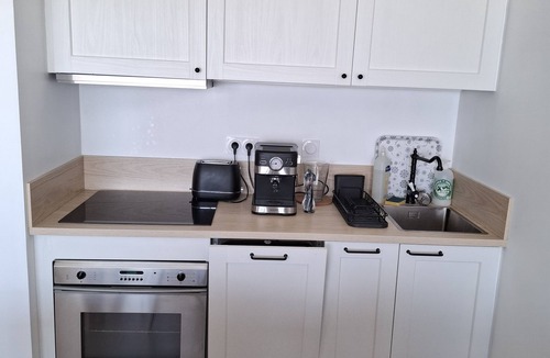 Agon-Coutainville Apartment | EXCEPTIONAL SEAFRONT 3* APARTMENT WITH FURNISHED TERRACE