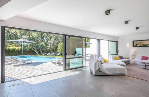 Soorts-Hossegor House | EXCLUSIVE Contemporary villa with swimming pool between lake and ocean in Hossegor