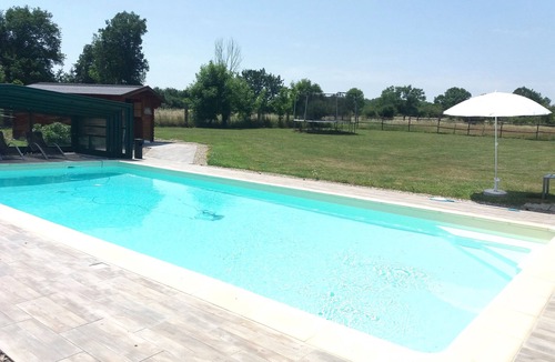 Huriel House | EXCLUSIVE ESCAPADE: GITE WITH SWIMMING POOL Freshness and relaxation guaranteed