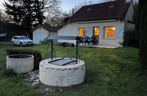 Saint-Berain-sous-Sanvignes House | für 6 Pers. mit eigenem Teich by Interhome