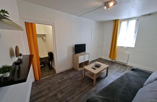 Montlucon Apartment | F2 cosy 4 personne proche centre et confort