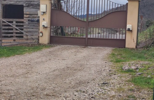 Brives-Charensac Apartment | F2 KING SIZE BED WITH EXTERIOR 2KM FROM PUY EN VELAY