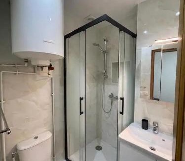 Riquet Stalingrad Apartment | Facile dacces a Paris 2 pieces lumineux