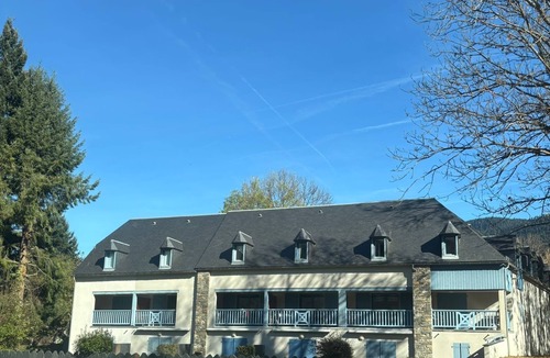 Bourisp Apartment | Family apartment. View of the Pyrenees