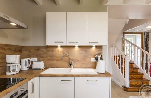 Le Vretot Cottage | Family house with secure garden and terrace