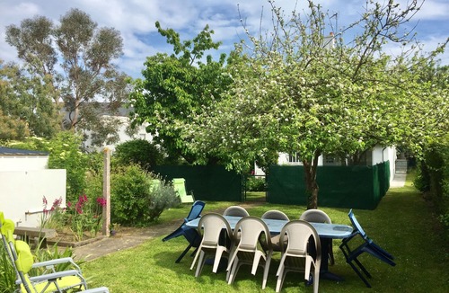 Pleneuf-Val-Andre House | FAMILY HOME WITH ENCLOSED GARDEN IN A QUIET LOCATION: 5 MINUTES' WALK FROM THE BEACH & THE GR34