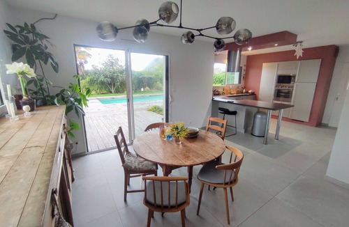 Theix-Noyalo Villa | Family house 6 pers, heated pool garden/10 min Vannes, Gulf and ocean