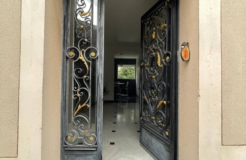 Melun Villa | Family villa private pool 8pers 20 min from Fontainebleau