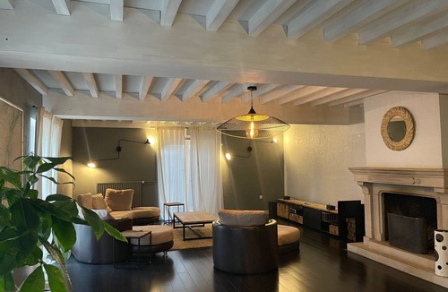 Montbrison House | Farmhouse, renovated, 5 bedrooms, 10 people, swimming pool, bowling green, very quiet.