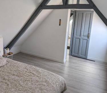 Courcelles-les-Lens House | Farmhouse with private parking