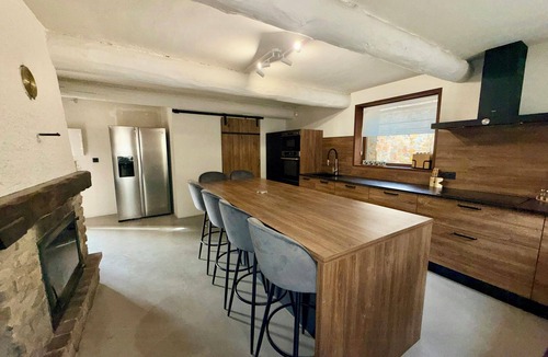Espira de l'Agly House | Farmhouse with cathedral lounge and sauna in pines