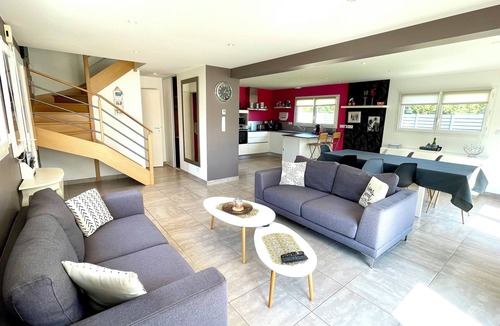 Belz House | Fenced 4* house - direct access to Etel river (300 meters)