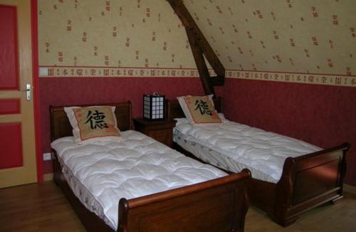 Bransat House | Ferme bourbonnaise rénovée avec jardin, animaux admis - FR-1-489-295