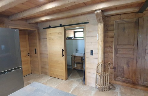 Besse-et-Saint-Anastaise House | Ferme Auvergnate en Plein Cœur du Massif du Sancy