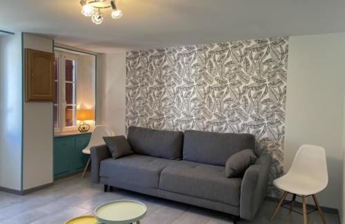 Isle-et-Bardais House | Ferme rénovée avec étang privé, animaux acceptés - FR-1-489-389