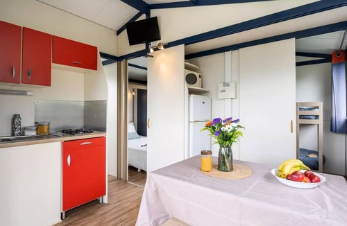 Guidel Ski Chalet | Flower Camping Jardins de Kergal * - Chalet Standard 20m2 2Ch - TV 4 persons