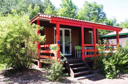 Saint-Paulien Ski Chalet | Flower Camping La Rochelambert * - Chalet Marina Comfort 30m2 - 2 bedrooms + covered terrace 15m2 6 people