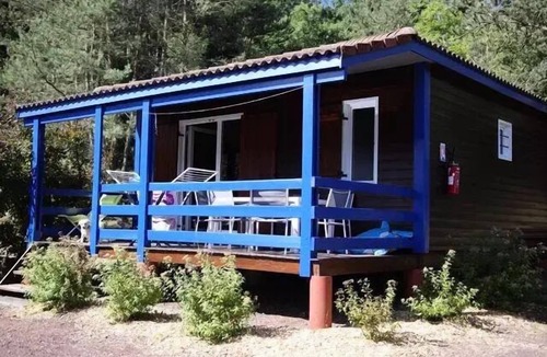 Saint-Paulien Ski Chalet | Flower Camping La Rochelambert * - Chalet Marina Comfort 30m2 - 2 bedrooms + covered terrace 15m2 6 people