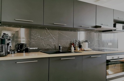 Moyen-Vernet Apartment | Fluidra: whirlpool bath, ground floor