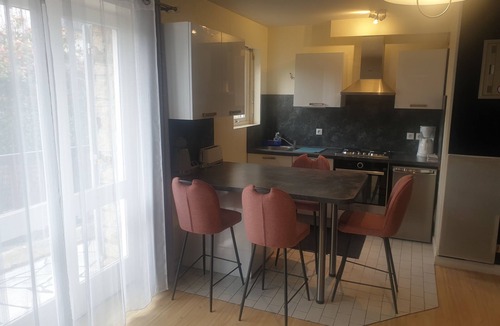 La Trinite-sur-Mer Apartment | For rent bright and beautiful 30 m² studio Trinité-sur-Mer (56) ground floor