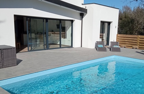 Le Pouldu Villa | For rent, villa with heated pool, close to beaches and center