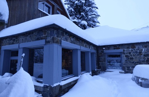 Les Estables House | Former coaching inn dating from 1875 at 1150 m altitude, near Mont Mézenc in hamlet