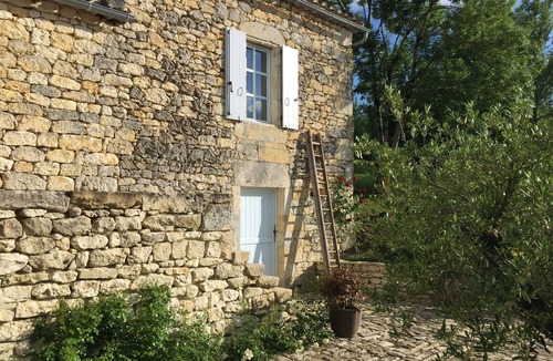Montcuq House | Fortified house, rooms, calm and view in the Quercy Blanc