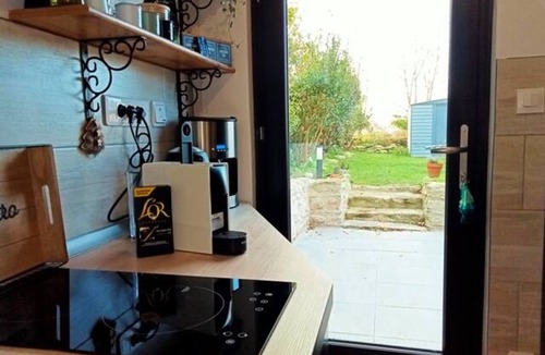 Tourlaville Cottage | Charming Seaside Cottage with Garden, Terrace, and All Amenities in Cherbourg-en-Cotentin