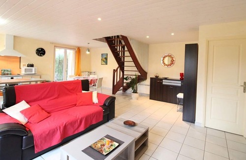 Neuveglise-sur-Truyere Cottage | Gite Neuvéglise-sur-Truyère-Sériers, 2 bedrooms, 4 persons